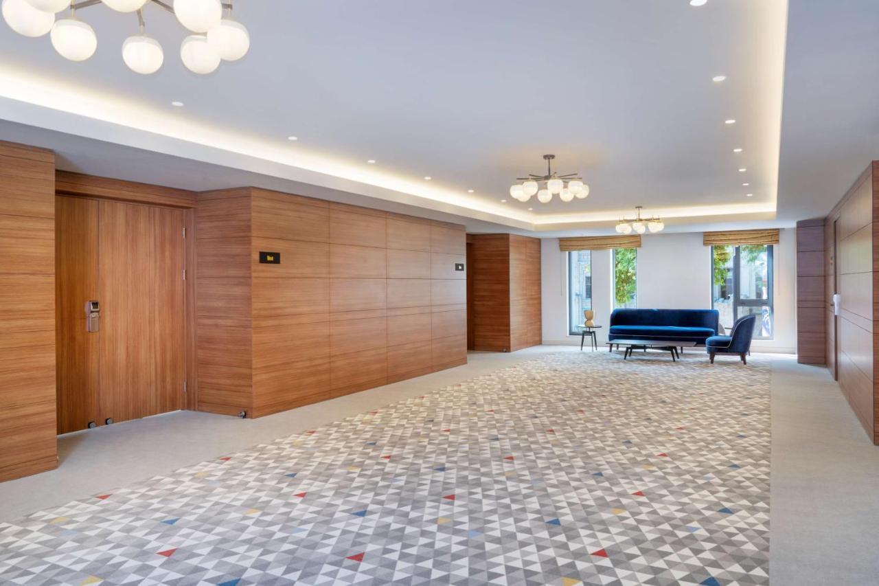 Hotel Hampton By Hilton Tashkent Esterno foto