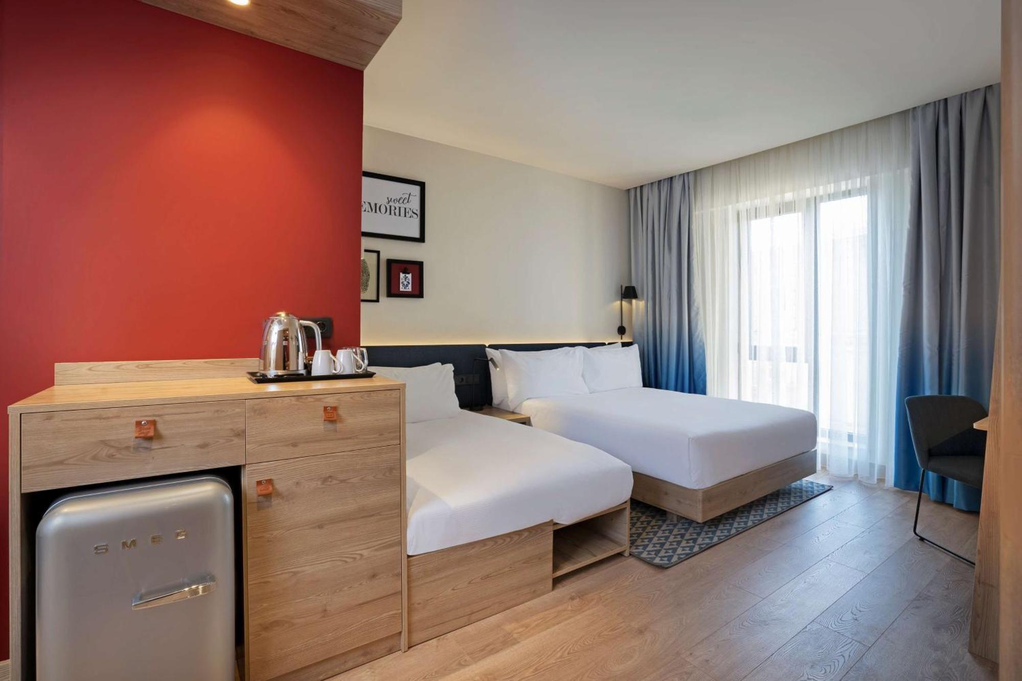 Hotel Hampton By Hilton Tashkent Esterno foto
